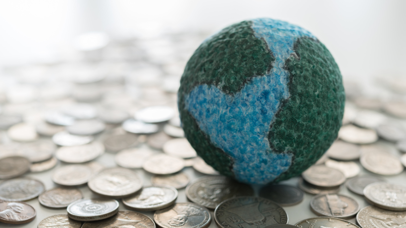 Entenda, com Ediney Jara de Oliveira, os efeitos das decisões sobre a Selic no dia a dia das empresas, famílias e investimentos.