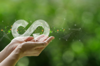 Danilo Regis Fernandes Pinto explica por que a economia verde deixou de ser tendência e se tornou estratégia financeira.